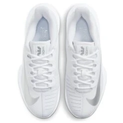 Nike Air Zoom GP Turbo Women's Tennis Shoe (White/Silver) -Tennipro Store CK7580 104 PHCTH001 3144