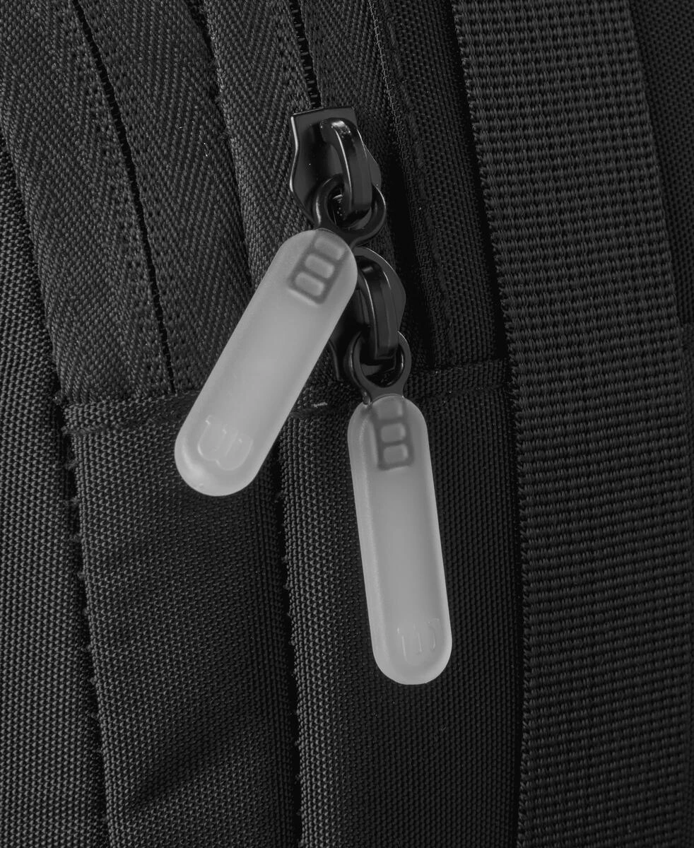 Wilson Noir Tour 12 Pack Racquet Bag 9 Wilson Noir Tour 12 Pack Racquet Bag - Image 7